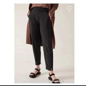 Athleta Mid Rise Brooklyn Ankle Pants in Black 10